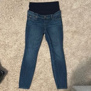 4 short Gap maternity Jeans